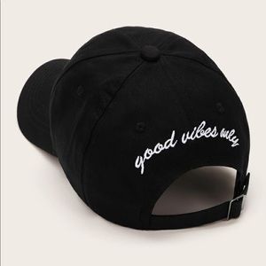 NWT- Good Vibes Only Cap 😎